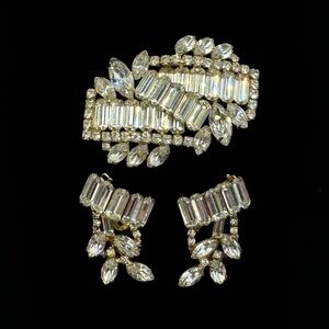 HOBÉ Vintage Crystal Brooch & Clip-On Earring Set